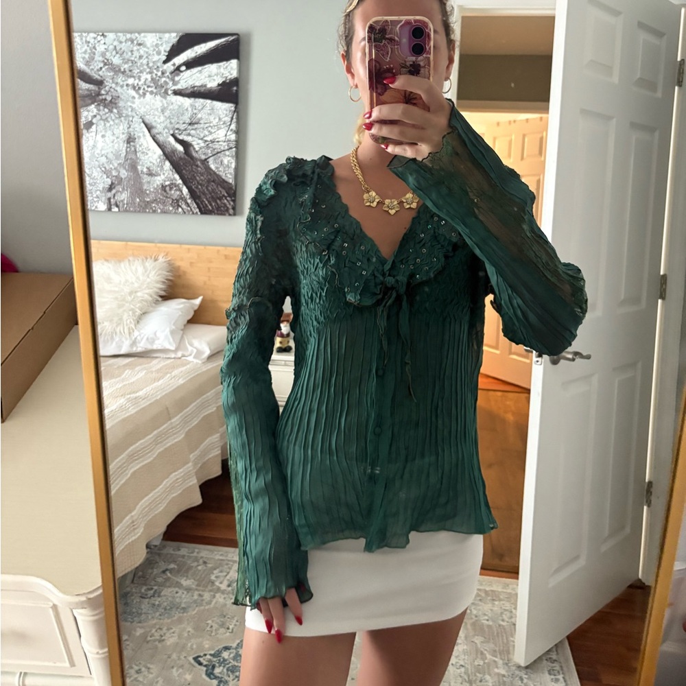 Alberto Makali Emerald Green Ruffled V-Neck Pleated Blouse
